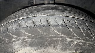 Used 2018 Ford Figo Aspire Titanium 1.2 Ti-VCT Petrol Manual tyres RIGHT FRONT TYRE TREAD VIEW