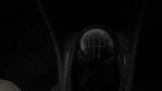 Used 2017 Volkswagen Ameo [2016-2020] Comfortline Plus 1.5 (D) Diesel Manual interior GEAR  KNOB VIEW
