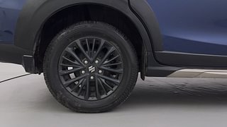 Used 2022 Maruti Suzuki XL6 [2019-2022] Zeta AT Petrol Petrol Automatic tyres RIGHT REAR TYRE RIM VIEW