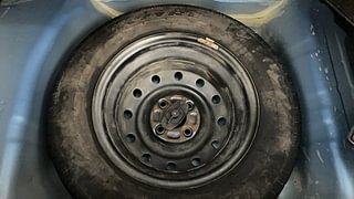 Used 2014 Maruti Suzuki Celerio [2014-2017] LXi AMT Petrol Automatic tyres SPARE TYRE VIEW