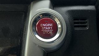 Used 2017 Honda City [2014-2017] VX (O) MT Petrol Manual top_features Keyless start