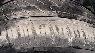 Used 2015 Hyundai Elite i20 [2014-2018] Asta 1.2 Petrol Manual tyres LEFT REAR TYRE TREAD VIEW