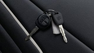 Used 2019 Maruti Suzuki Swift [2017-2021] VXI AMT Petrol Automatic extra CAR KEY VIEW