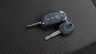 Used 2012 Hyundai i20 [2012-2014] Sportz 1.2 Petrol Manual extra CAR KEY VIEW