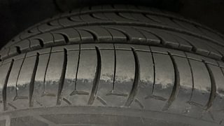 Used 2017 Hyundai Elite i20 [2014-2018] Asta 1.2 Petrol Manual tyres LEFT FRONT TYRE TREAD VIEW