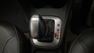 Used 2017 Volkswagen Ameo [2016-2017] Comfortline 1.5L AT (D) Diesel Automatic interior GEAR  KNOB VIEW