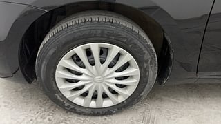 Used 2017 Maruti Suzuki Ciaz [2014-2017] VDi+ SHVS Diesel Manual tyres LEFT FRONT TYRE RIM VIEW