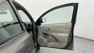 Used 2016 Datsun GO [2014-2019] T Petrol Manual interior RIGHT FRONT DOOR OPEN VIEW