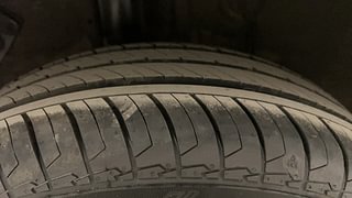 Used 2020 Hyundai Elite i20 [2018-2020] Sportz Plus 1.2 Petrol Manual tyres RIGHT REAR TYRE TREAD VIEW