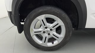 Used 2022 Renault Kiger RXT AMT Petrol Automatic tyres RIGHT REAR TYRE RIM VIEW