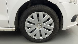 Used 2013 volkswagen Vento 1.6L Comfortline Petrol Petrol Manual tyres RIGHT FRONT TYRE RIM VIEW