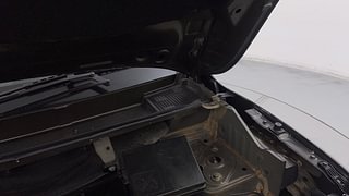 Used 2021 Renault Kwid 1.0L RXT(O) AMT Petrol Automatic engine ENGINE LEFT SIDE HINGE & APRON VIEW