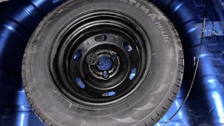 Used 2017 Renault Kwid [2015-2019] 1.0 RXT AMT Petrol Automatic tyres SPARE TYRE VIEW