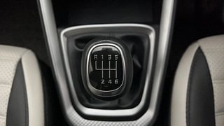 Used 2021 Kia Sonet HTX 1.0 iMT Petrol Manual interior GEAR  KNOB VIEW