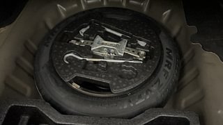 Used 2017 Maruti Suzuki Ciaz [2014-2017] VDi+ SHVS Diesel Manual tyres SPARE TYRE VIEW