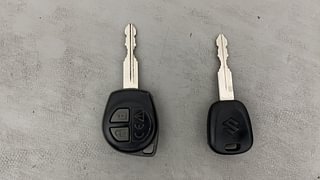 Used 2021 maruti-suzuki S-Presso VXI Plus Petrol Manual extra CAR KEY VIEW