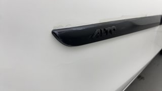 Used 2019 Maruti Suzuki Alto K10 [2014-2019] VXI AMT Petrol Automatic dents MINOR SCRATCH