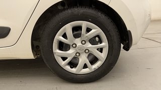 Used 2018 Hyundai Grand i10 [2017-2020] Sportz 1.2 Kappa VTVT CNG (Outside Fitted) Petrol+cng Manual tyres LEFT REAR TYRE RIM VIEW