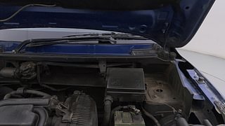 Used 2017 Renault Kwid [2015-2019] 1.0 RXT AMT Petrol Automatic engine ENGINE LEFT SIDE HINGE & APRON VIEW