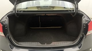 Used 2017 Maruti Suzuki Ciaz [2014-2017] VDi+ SHVS Diesel Manual interior DICKY INSIDE VIEW
