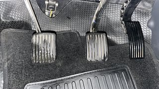Used 2022 Hyundai Aura S 1.2 CNG Petrol Petrol+cng Manual interior PEDALS VIEW