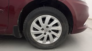 Used 2016 Maruti Suzuki Swift Dzire ZXI Petrol Manual tyres RIGHT FRONT TYRE RIM VIEW