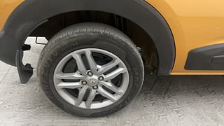 Used 2022 Renault Triber RXZ Petrol Manual tyres RIGHT REAR TYRE RIM VIEW