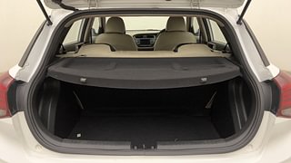 Used 2020 Hyundai Elite i20 [2018-2020] Sportz Plus 1.2 Petrol Manual interior DICKY INSIDE VIEW
