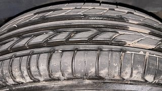 Used 2017 Renault Kwid [2015-2019] 1.0 RXT AMT Petrol Automatic tyres LEFT REAR TYRE TREAD VIEW