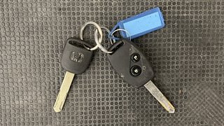 Used 2014 Honda Amaze [2013-2016] 1.2 S i-VTEC Petrol Manual extra CAR KEY VIEW