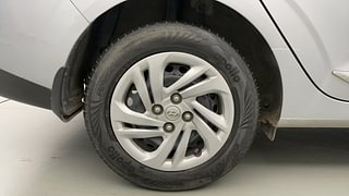 Used 2022 Hyundai Aura S 1.2 CNG Petrol Petrol+cng Manual tyres RIGHT REAR TYRE RIM VIEW