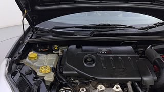 Used 2013 Ford Figo Duratorq Diesel EXI 1.4 Diesel Manual engine ENGINE RIGHT SIDE HINGE & APRON VIEW