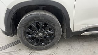 Used 2021 Maruti Suzuki Vitara Brezza [2020-2022] ZXI Petrol Manual tyres LEFT FRONT TYRE RIM VIEW