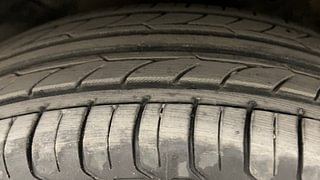 Used 2014 Honda Amaze [2013-2016] 1.2 S i-VTEC Petrol Manual tyres LEFT FRONT TYRE TREAD VIEW