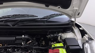 Used 2018 Maruti Suzuki Baleno [2015-2019] Zeta Petrol Petrol Manual engine ENGINE LEFT SIDE HINGE & APRON VIEW