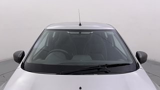 Used 2020 Renault Kwid [2015-2019] 1.0 RXT AMT Opt Petrol Automatic exterior FRONT WINDSHIELD VIEW