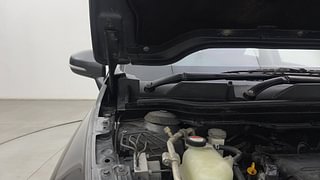 Used 2016 Maruti Suzuki S-Cross [2015-2017] Zeta 1.3 Diesel Manual engine ENGINE RIGHT SIDE HINGE & APRON VIEW
