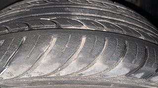 Used 2012 Hyundai i20 [2012-2014] Sportz 1.2 Petrol Manual tyres RIGHT FRONT TYRE TREAD VIEW
