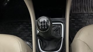 Used 2022 Maruti Suzuki Ciaz Alpha Petrol Petrol Manual interior GEAR  KNOB VIEW