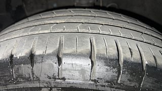Used 2017 Hyundai Elite i20 [2014-2018] Asta 1.4 CRDI (O) Diesel Manual tyres LEFT FRONT TYRE TREAD VIEW