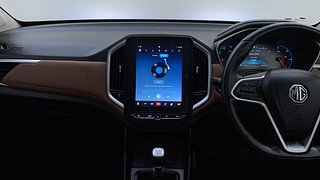 Used 2021 MG Motors Hector Plus Sharp 2.0 Diesel Turbo MT 6-STR Dual Tone Diesel Manual interior MUSIC SYSTEM & AC CONTROL VIEW