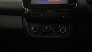 Used 2021 Renault Kwid 1.0L RXT(O) AMT Petrol Automatic top_features Air conditioner