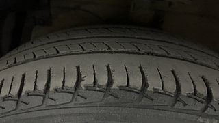 Used 2017 Maruti Suzuki Ciaz [2014-2017] VDi+ SHVS Diesel Manual tyres LEFT FRONT TYRE TREAD VIEW