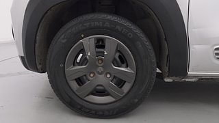 Used 2020 Renault Kwid [2015-2019] 1.0 RXT AMT Opt Petrol Automatic tyres LEFT FRONT TYRE RIM VIEW