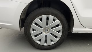 Used 2013 volkswagen Vento 1.6L Comfortline Petrol Petrol Manual tyres RIGHT REAR TYRE RIM VIEW