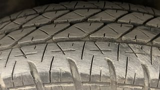 Used 2015 Maruti Suzuki Swift [2011-2017] VXi Petrol Manual tyres LEFT FRONT TYRE TREAD VIEW