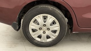 Used 2014 Honda Amaze [2013-2016] 1.2 S i-VTEC Petrol Manual tyres RIGHT REAR TYRE RIM VIEW