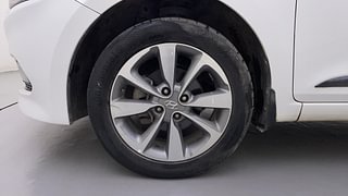 Used 2015 Hyundai Elite i20 [2014-2018] Asta 1.2 Petrol Manual tyres LEFT FRONT TYRE RIM VIEW