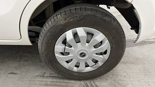 Used 2016 Maruti Suzuki Alto 800 LXi Petrol Manual tyres LEFT REAR TYRE RIM VIEW