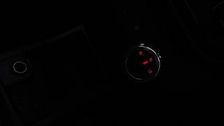 Used 2017 Renault Kwid [2015-2019] 1.0 RXT AMT Petrol Automatic interior GEAR  KNOB VIEW